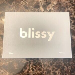 NWT Blissy silk pillow case